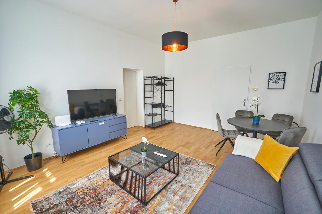 Trendy Apartment 2 Zimmer Zentral Gelegen Vienna Exterior photo